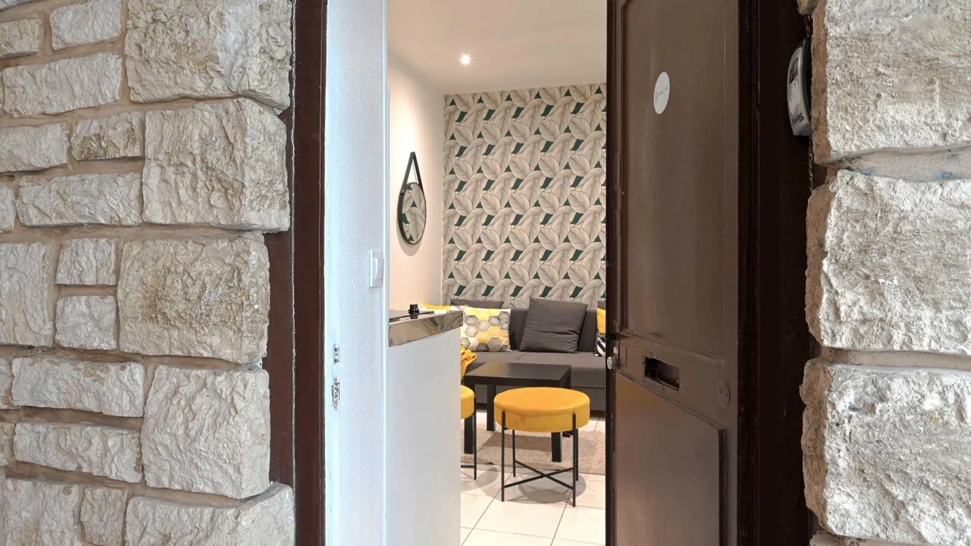 Lovely Studio For 2 Persons Center Of Paris France