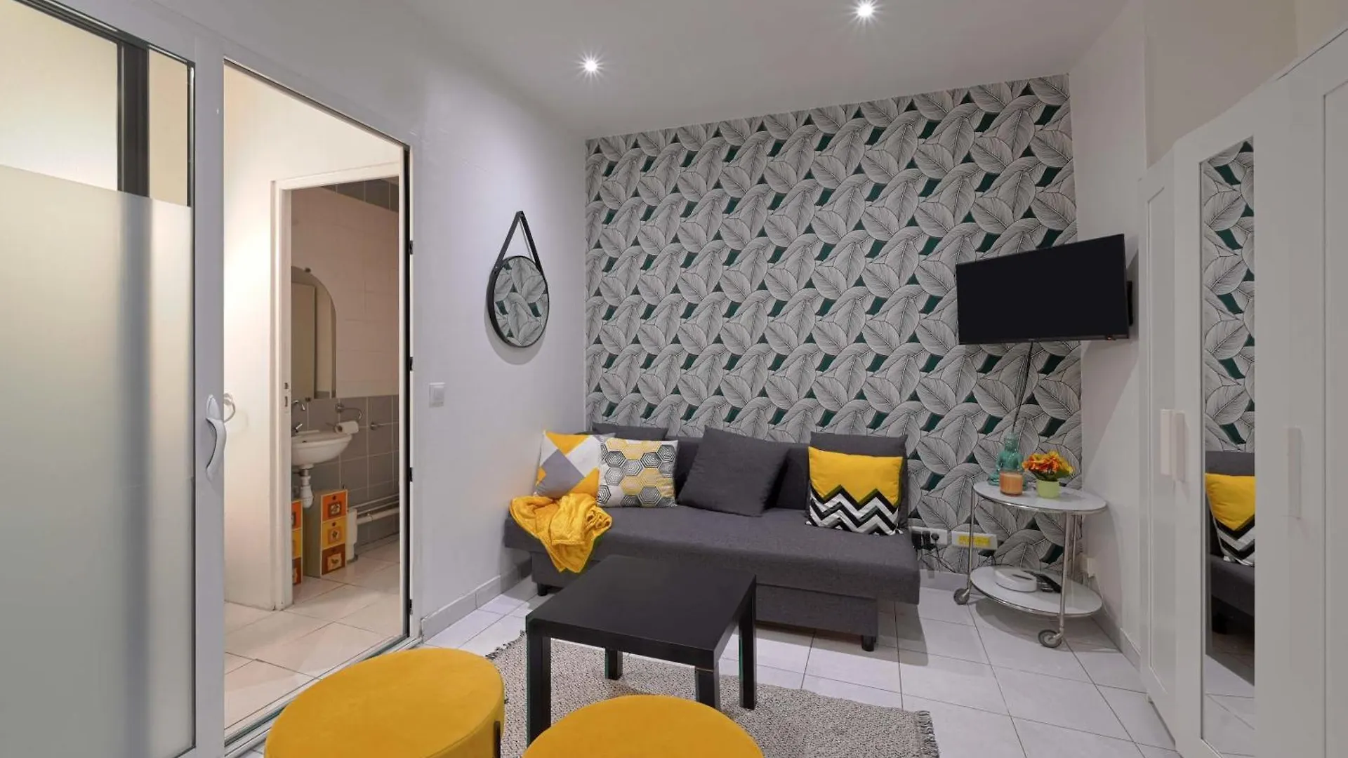 Lovely Studio For 2 Persons Center Of Paris location